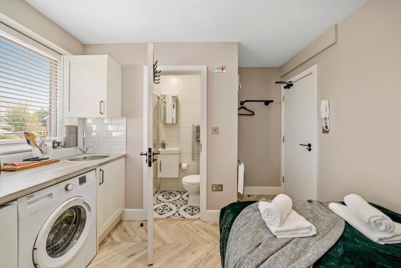 Boutique Heathrow Studio'S - Parking - Garden Apartamento Harmondsworth Exterior foto