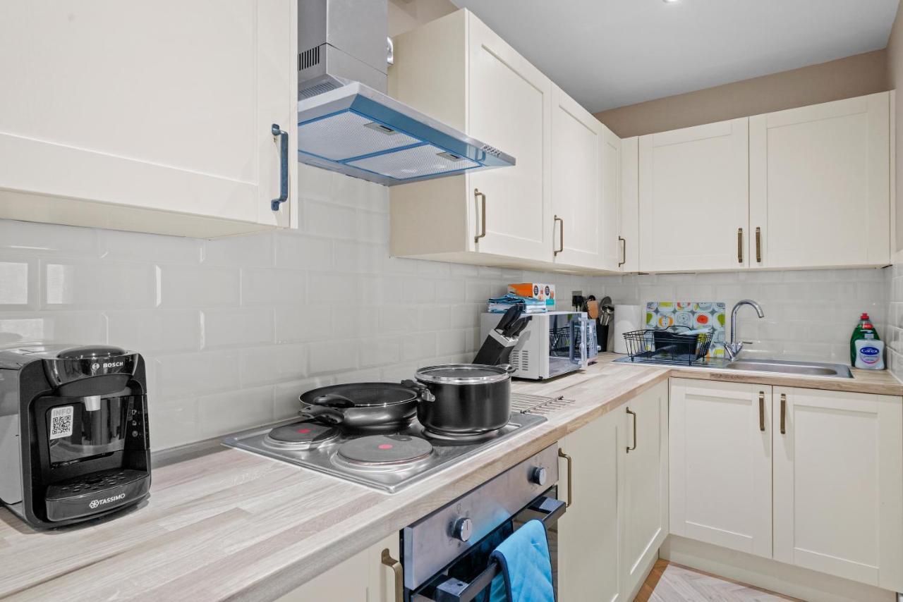 Boutique Heathrow Studio'S - Parking - Garden Apartamento Harmondsworth Exterior foto