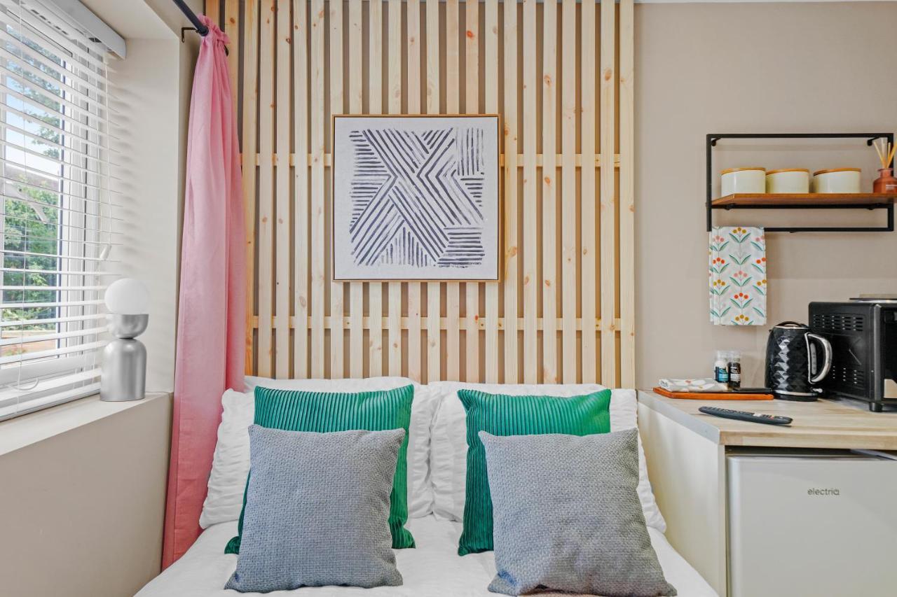 Boutique Heathrow Studio'S - Parking - Garden Apartamento Harmondsworth Exterior foto