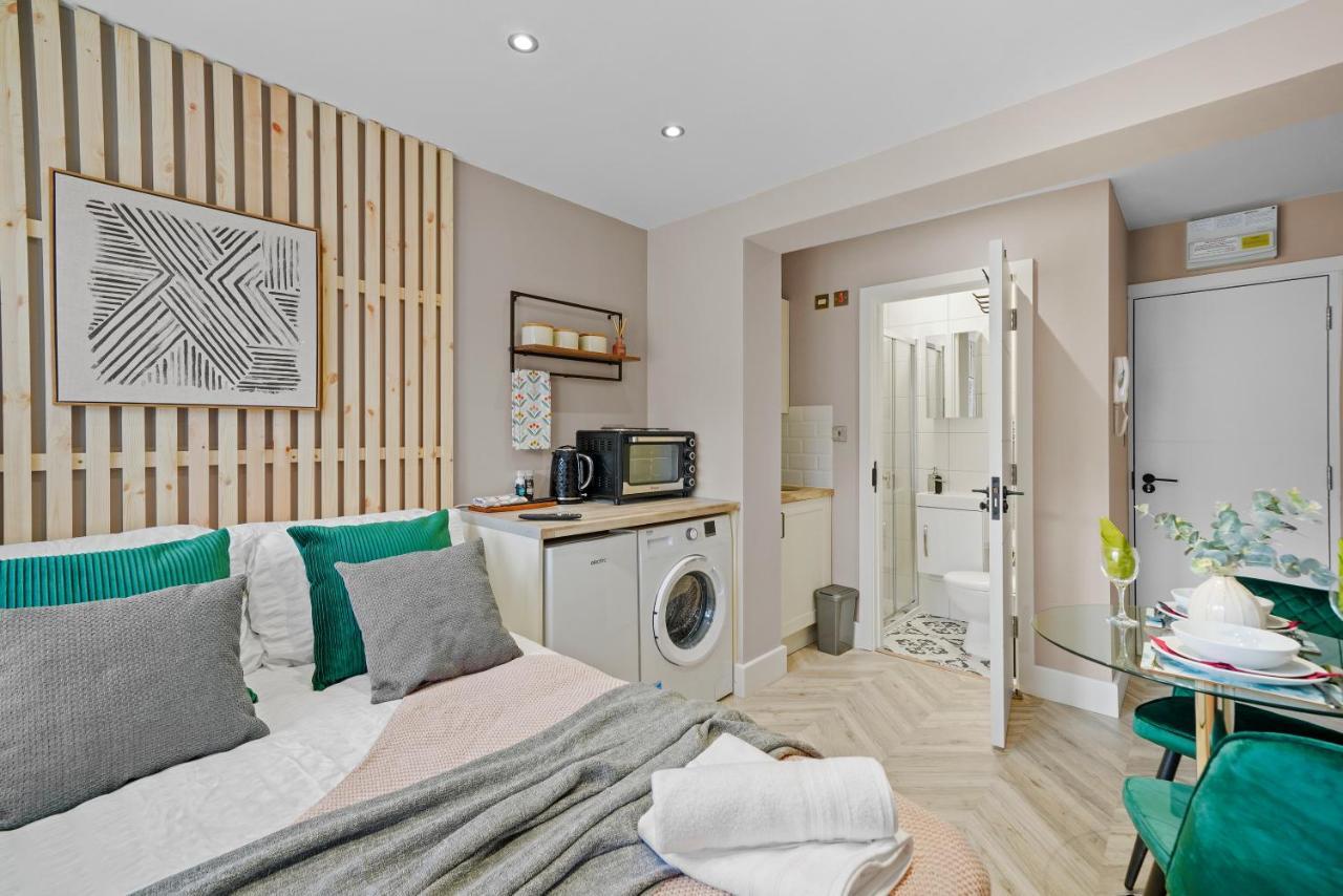 Boutique Heathrow Studio'S - Parking - Garden Apartamento Harmondsworth Exterior foto